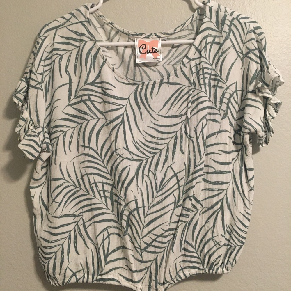 Cute by daisy top